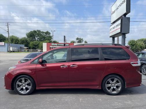 2019 Toyota Sienna SE Premium
