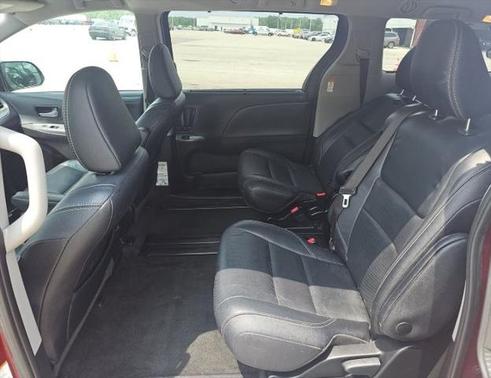 2019 Toyota Sienna SE Premium