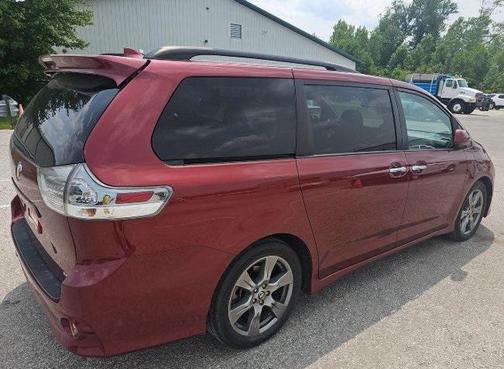 2019 Toyota Sienna SE Premium
