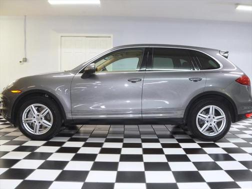 2012 Porsche Cayenne Base
