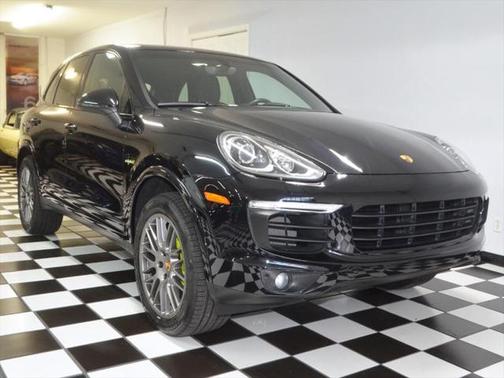 2017 Porsche Cayenne E-Hybrid S