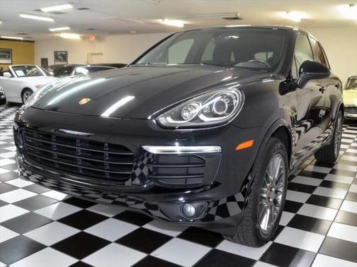 2017 Porsche Cayenne E-Hybrid S