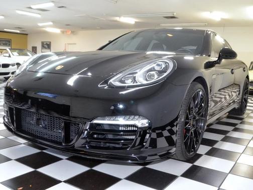 2016 Porsche Panamera Turbo