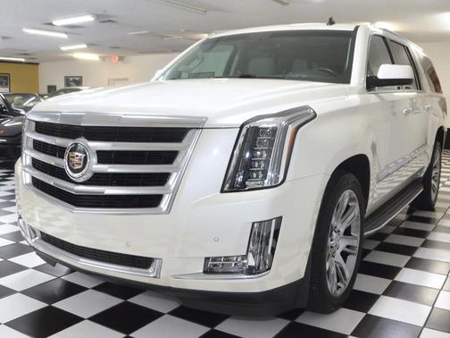 DIAMOND WHITE TRI-COAT 2015 Cadillac Escalade ESV Luxury