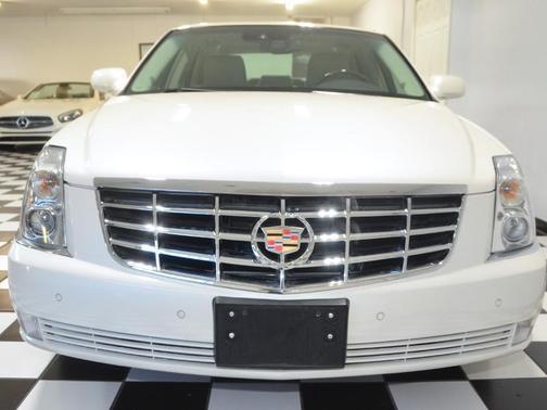 2011 Cadillac DTS Premium Collection