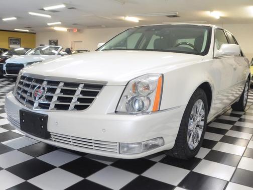 2011 Cadillac DTS Premium Collection