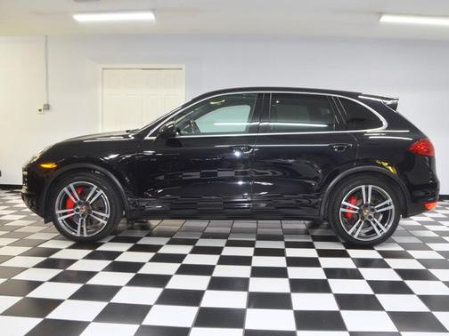 2014 Porsche Cayenne Turbo