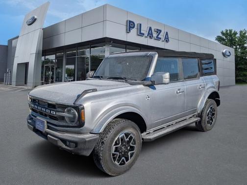 ICONIC SILVER METALLIC 2021 Ford Bronco OUTER BANKS SUV