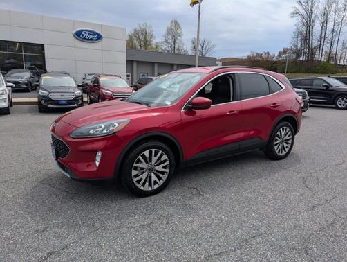 2022 Ford Escape TITANIUM