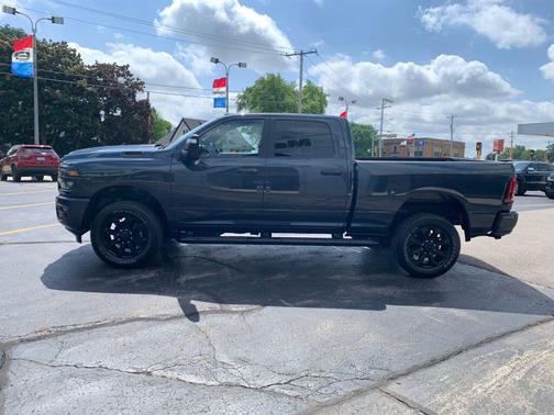 2025 RAM 2500 Big Horn Crew Cab 4x4 6'4' Box