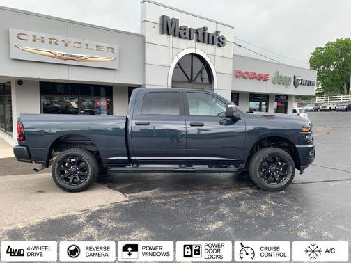 2025 RAM 2500 Big Horn Crew Cab 4x4 6'4' Box