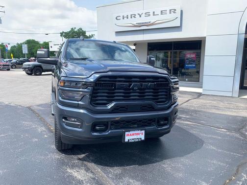 2025 RAM 2500 Big Horn Crew Cab 4x4 6'4' Box