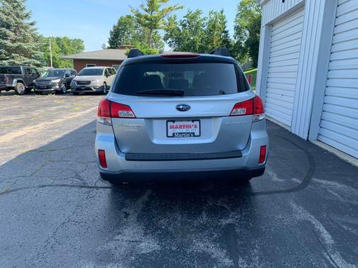 Venetian Red Pearl 2013 Subaru Outback 2.5i Premium