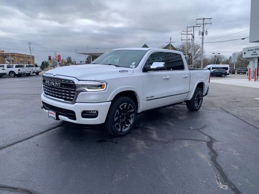 Ivory White Tri-Coat Pearlcoat 2026 RAM 1500 Limited