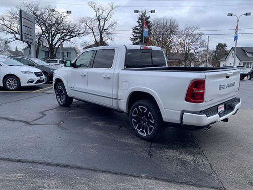Ivory White Tri-Coat Pearlcoat 2026 RAM 1500 Limited