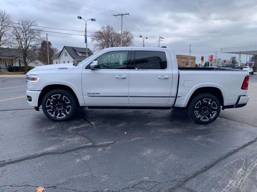 Ivory White Tri-Coat Pearlcoat 2026 RAM 1500 Limited