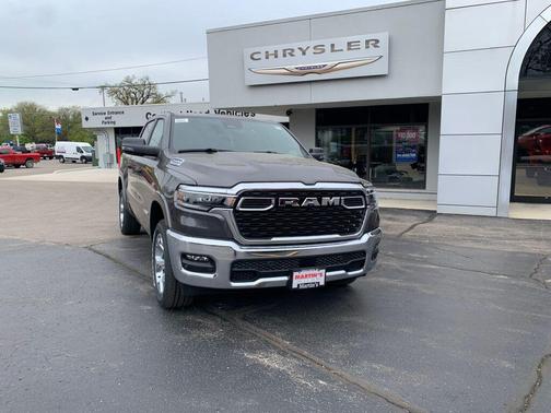Granite Crystal Metallic Clearcoat 2026 RAM 1500 Big Horn/Lone Star