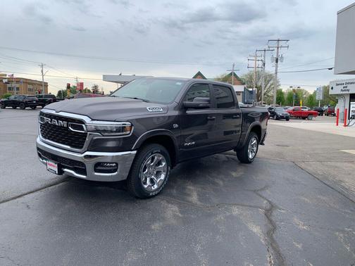 Granite Crystal Metallic Clearcoat 2026 RAM 1500 Big Horn/Lone Star