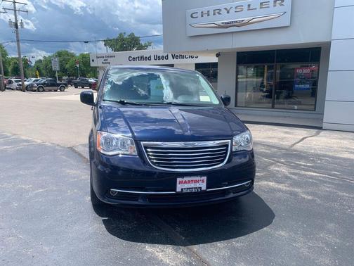 True Blue Pearlcoat 2015 Chrysler Town & Country Touring