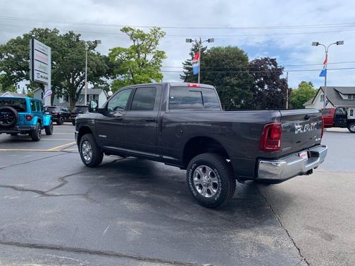 Granite Crystal Metallic Clearcoat 2026 RAM 2500 Big Horn Crew Cab 4x4 6'4' Box