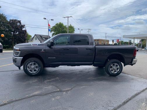 Granite Crystal Metallic Clearcoat 2026 RAM 2500 Big Horn Crew Cab 4x4 6'4' Box