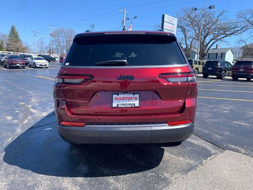 Velvet Red Pearlcoat 2026 Jeep Grand Cherokee L Altitude