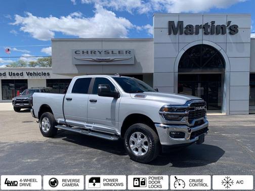 Silver Zynith 2026 RAM 2500 Big Horn Crew Cab 4x4 6'4' Box