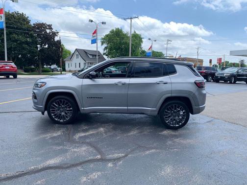 Billet Silver Metallic Clearcoat 2022 Jeep Compass High Altitude