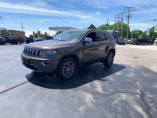 Walnut Brown Metallic Clearcoat 2017 Jeep Grand Cherokee Limited