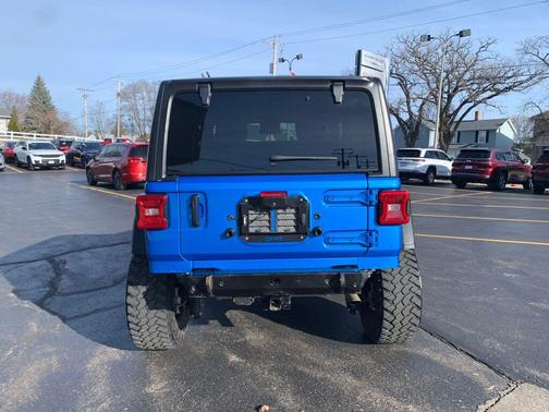 Hydro Blue Pearlcoat 2024 Jeep Wrangler Willys