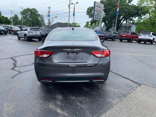 Granite Crystal Metallic Clearcoat 2015 Chrysler 200 C