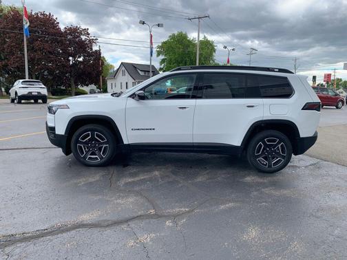 Bright White Clearcoat 2026 Jeep Cherokee Limited
