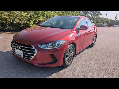 RED 2017 Hyundai ELANTRA SE