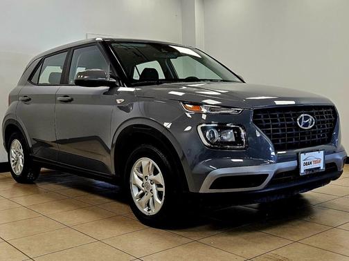 2021 Hyundai VENUE SE