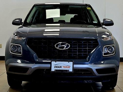 2021 Hyundai VENUE SE