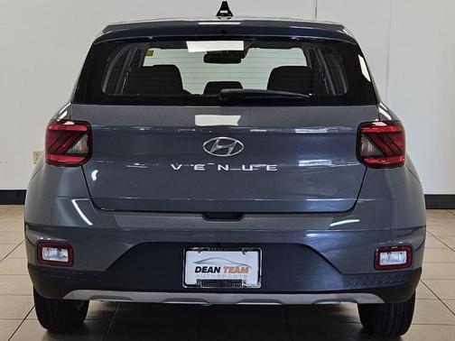 2021 Hyundai VENUE SE