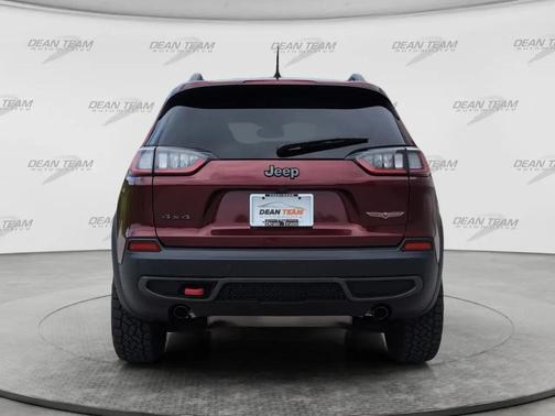 RED 2020 Jeep Cherokee Trailhawk