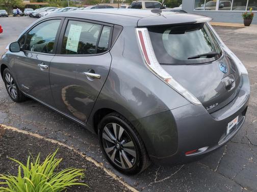 2017 Nissan Leaf SV