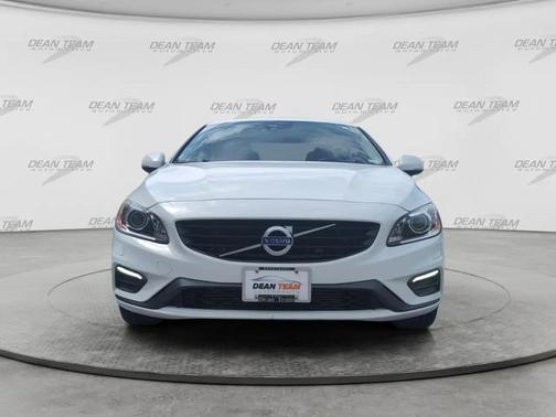 WHITE 2018 Volvo S60 T5 Dynamic