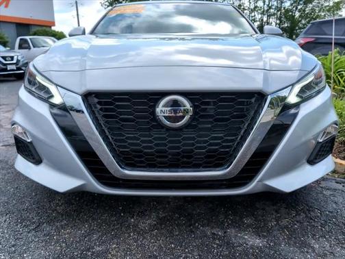 2022 Nissan Altima 2.5 SV