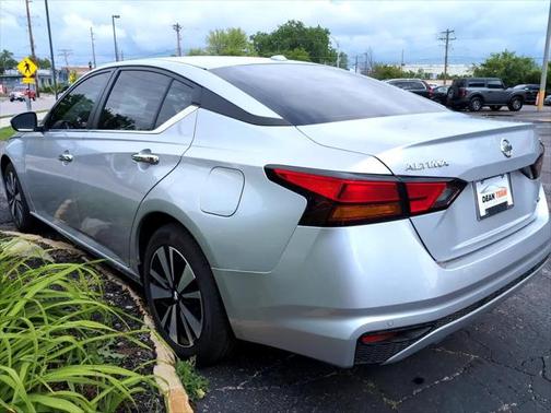 2022 Nissan Altima 2.5 SV