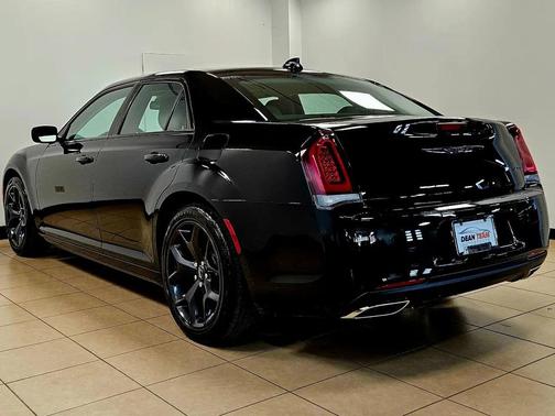 BLACK 2020 Chrysler 300 Touring