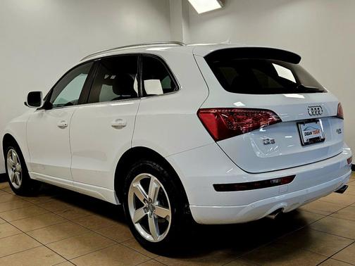 2012 Audi Q5 2.0T Premium Plus
