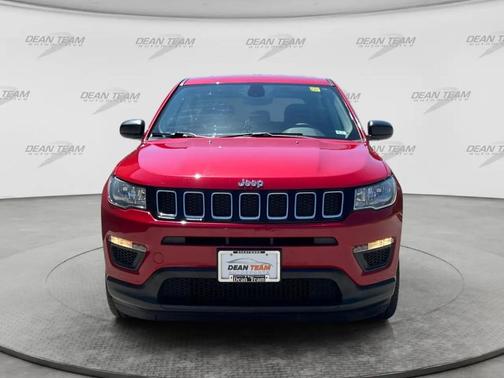 RED 2021 Jeep Compass Sport