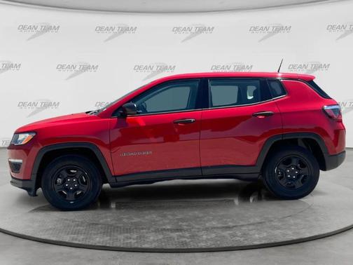 RED 2021 Jeep Compass Sport