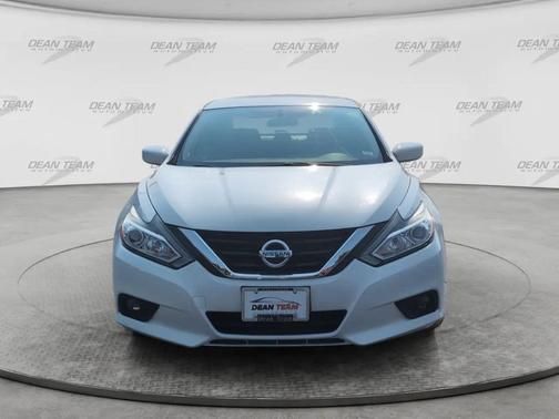 WHITE 2016 Nissan Altima 2.5 SV