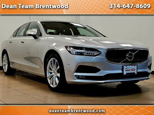 2017 Volvo S90 T6 Momentum