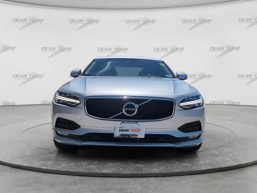 SILVER 2017 Volvo S90 T6 Momentum