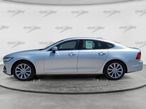 SILVER 2017 Volvo S90 T6 Momentum