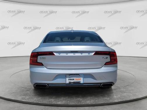 SILVER 2017 Volvo S90 T6 Momentum